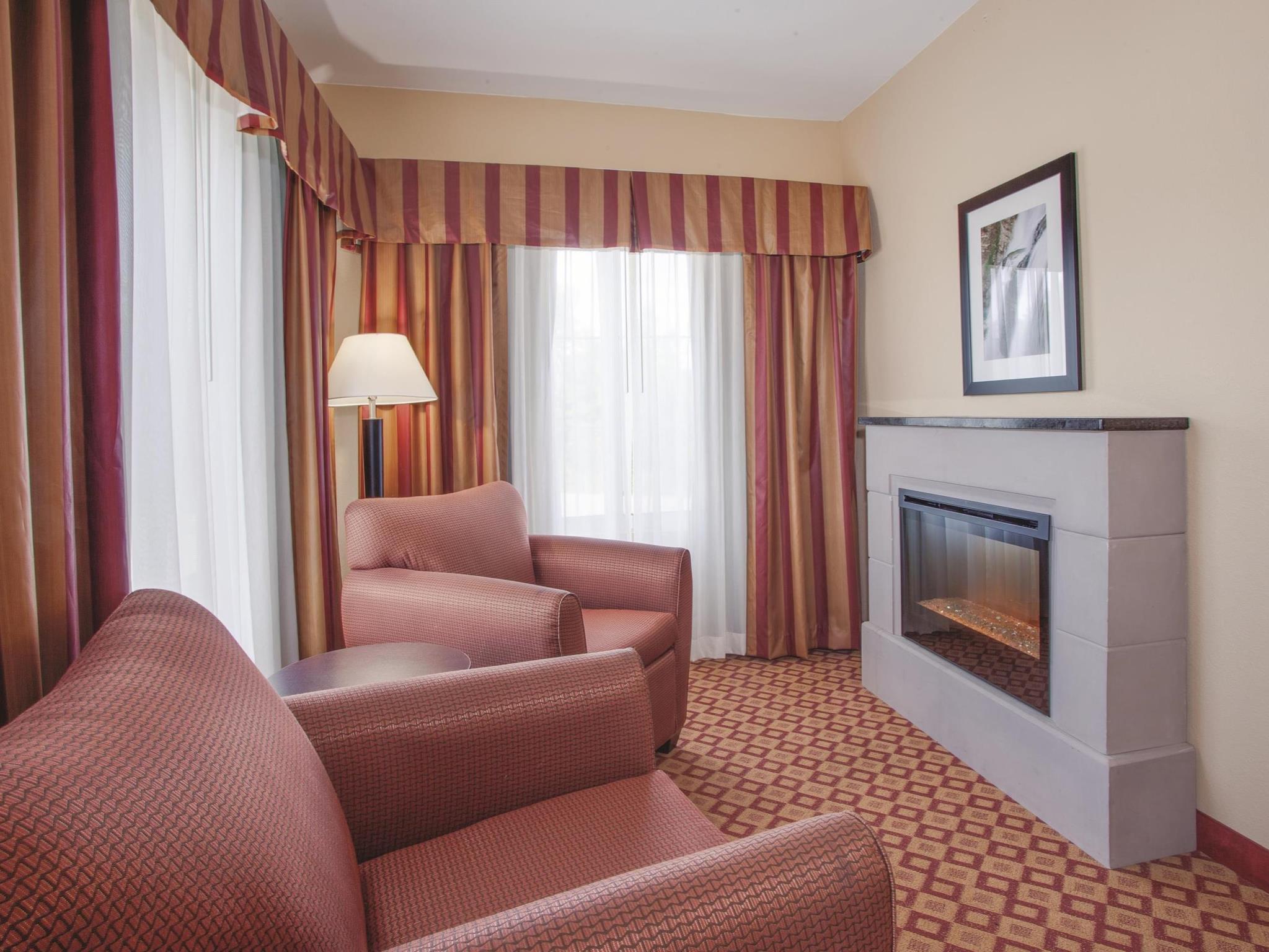 Comfort Inn & Suites Verona At Turning Stone Resort Casino Exterior foto