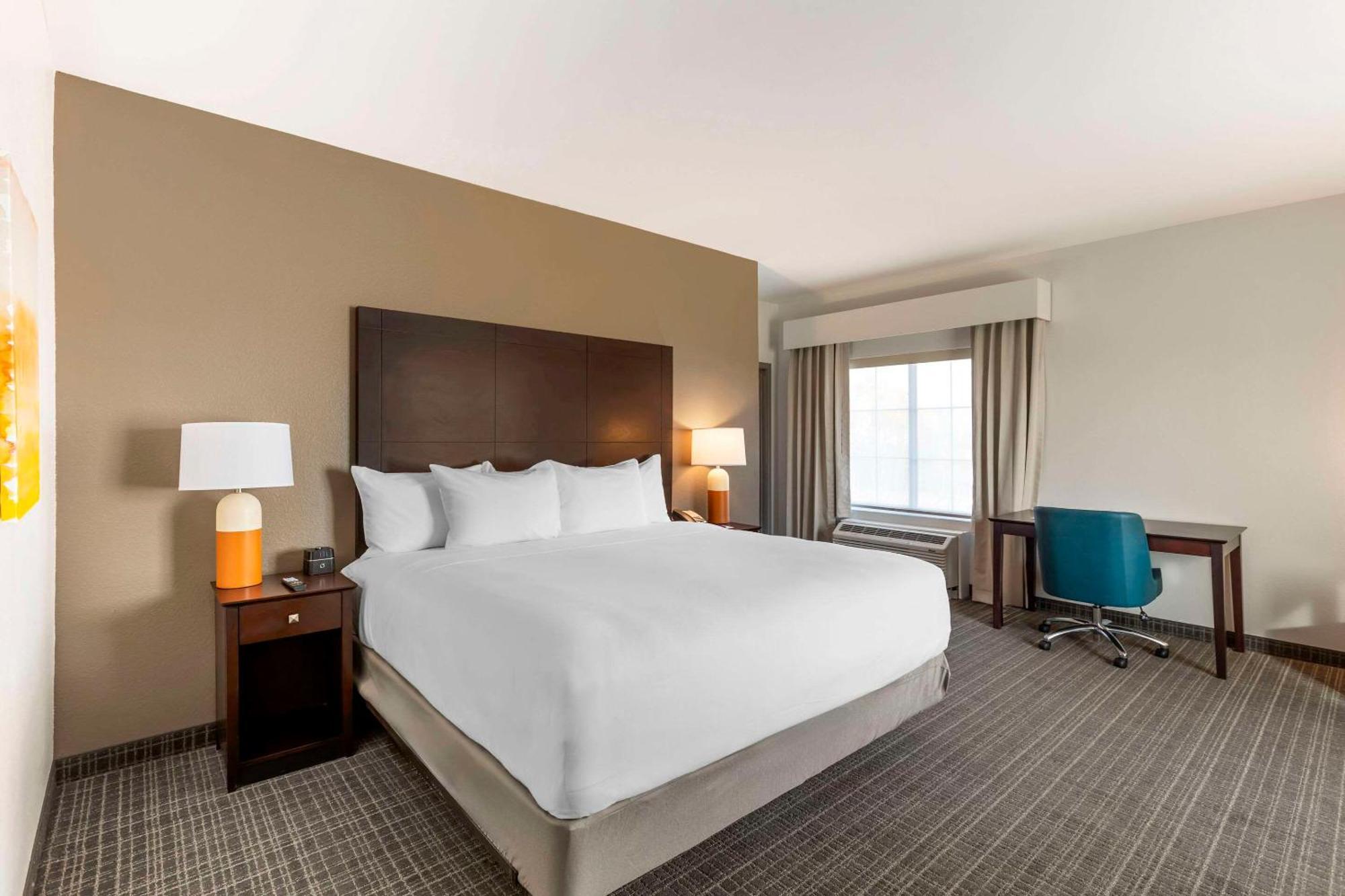 Comfort Inn & Suites Verona At Turning Stone Resort Casino Exterior foto