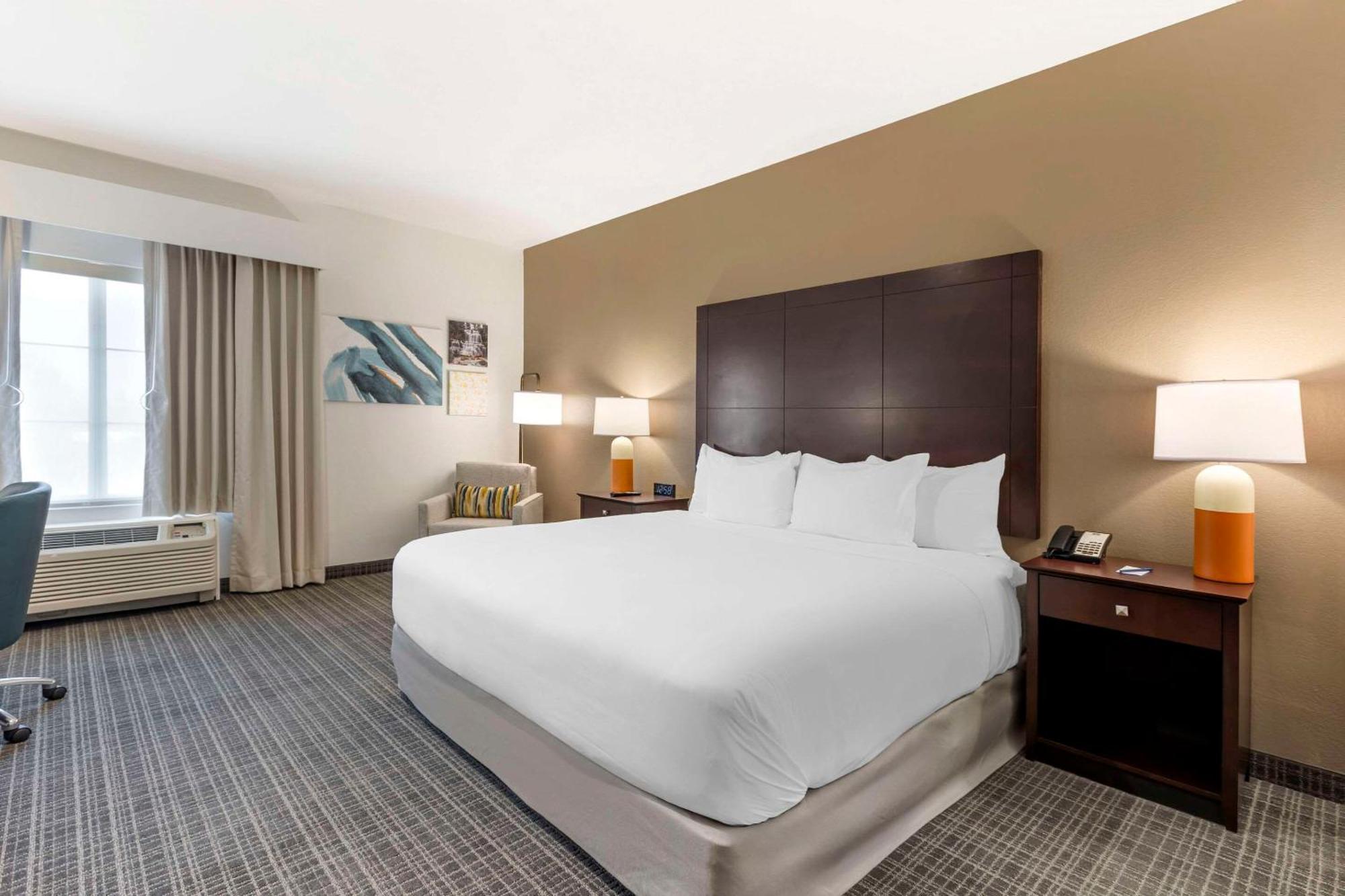 Comfort Inn & Suites Verona At Turning Stone Resort Casino Exterior foto