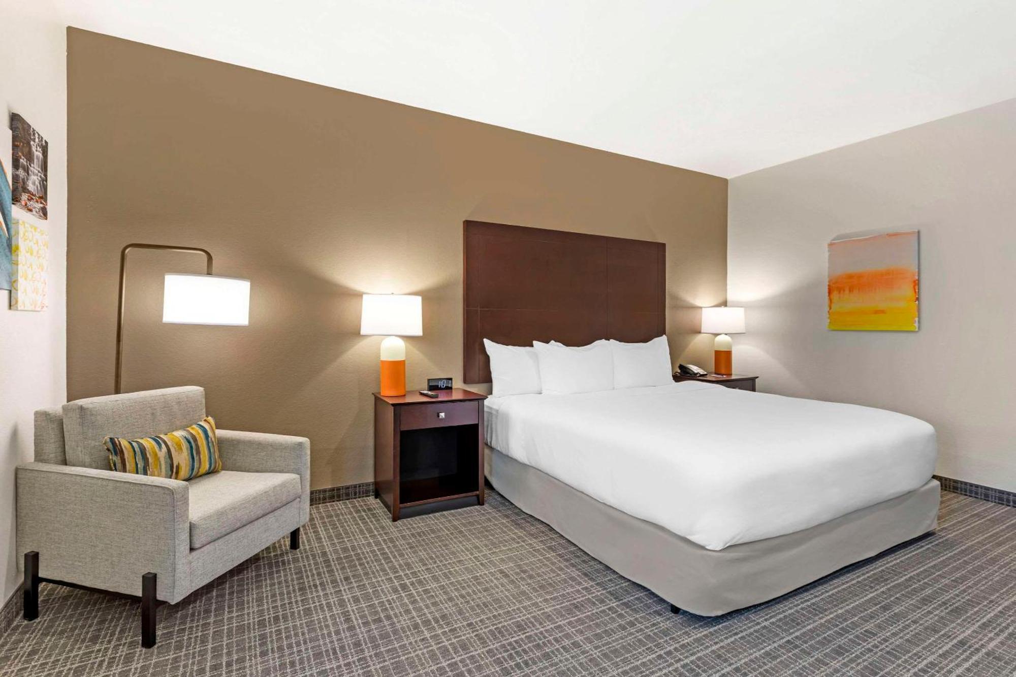 Comfort Inn & Suites Verona At Turning Stone Resort Casino Exterior foto